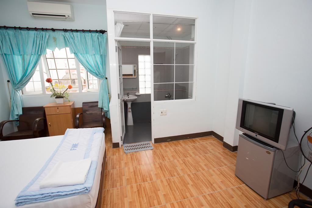 Sunny Fine Guesthouse Hue Room photo