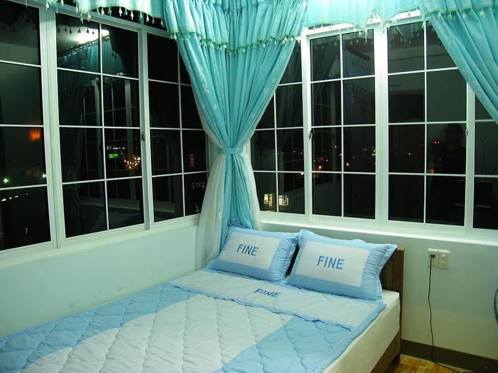 Sunny Fine Guesthouse Hue Exterior photo